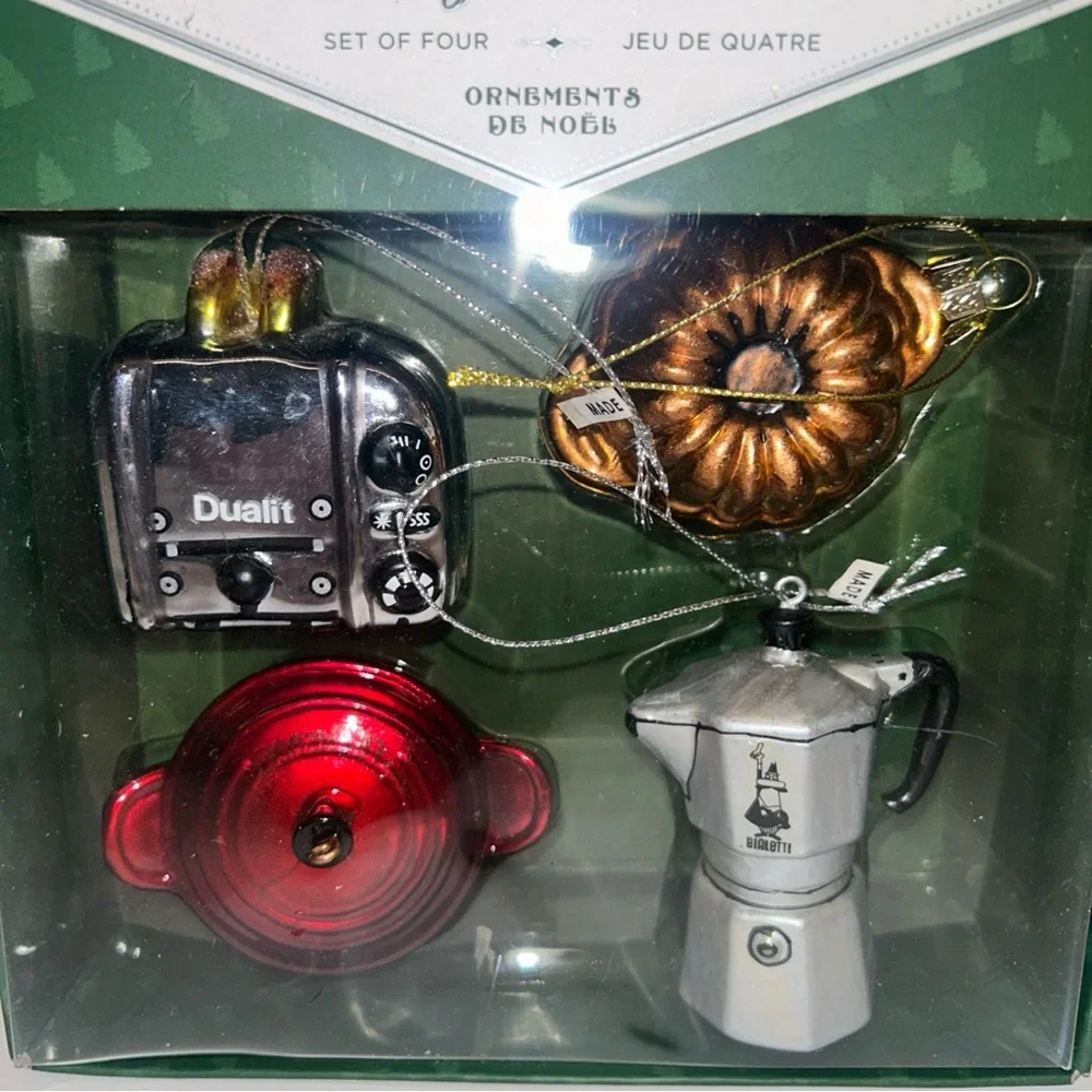 Williams Sonoma Kitchen Classics Appliances Holiday 4 Ornaments Le Creuset NEW